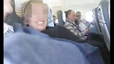 Прекрасна плавуша со анален приклучок е добро заебана